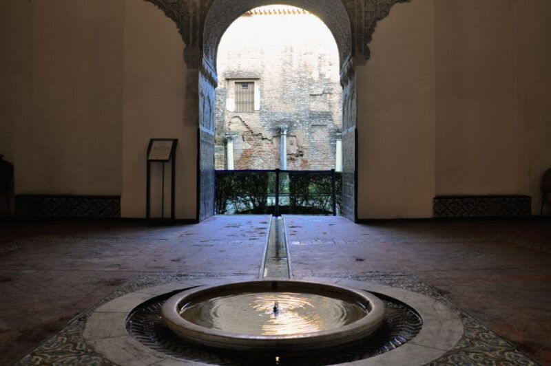 seville-alcazar-cathedral-skip-the-line-guided-tour