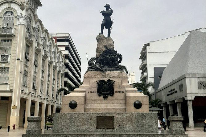 shared-walking-tour-in-guayaquil-city