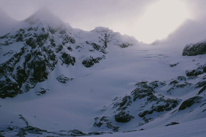 short-trekking-to-vinciguerra-glacier-and-laguna-tempanos