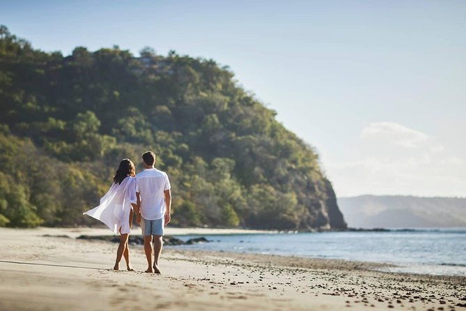 shuttle-from-liberia-airport-to-four-seasons-papagayo-costa-rica