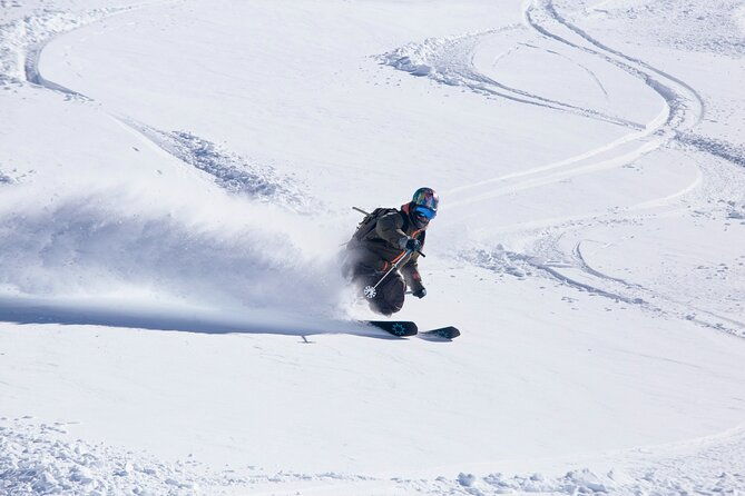 ski-experience-in-colorado-with-round-transportation-and-guide
