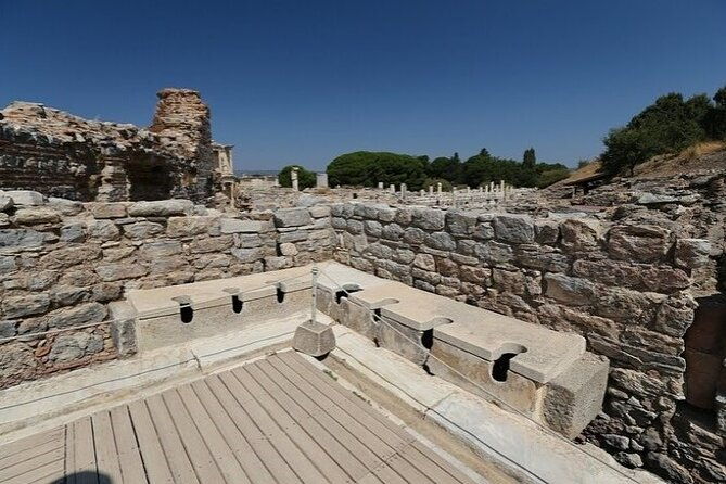 skip-the-line-ephesus-wine-tasting-tour-from-kusadasi-port