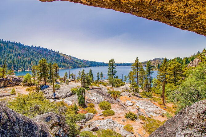 small-group-hiking-around-the-pinecrest-lake-trail