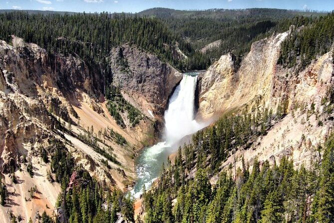small-group-in-depth-yellowstonegrand-teton-5-day-w-2nightcabins