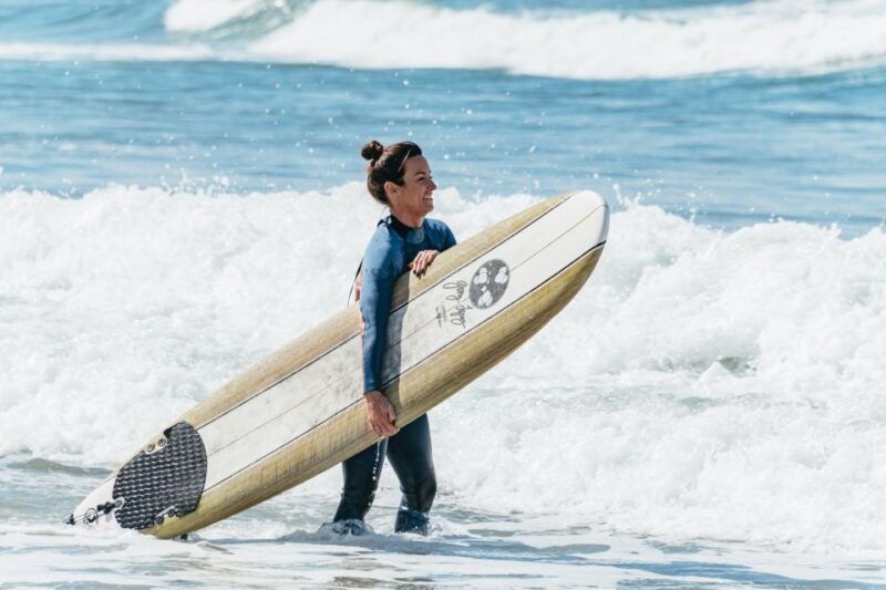 solana-beach-private-surf-lesson-with-board-and-wetsuit