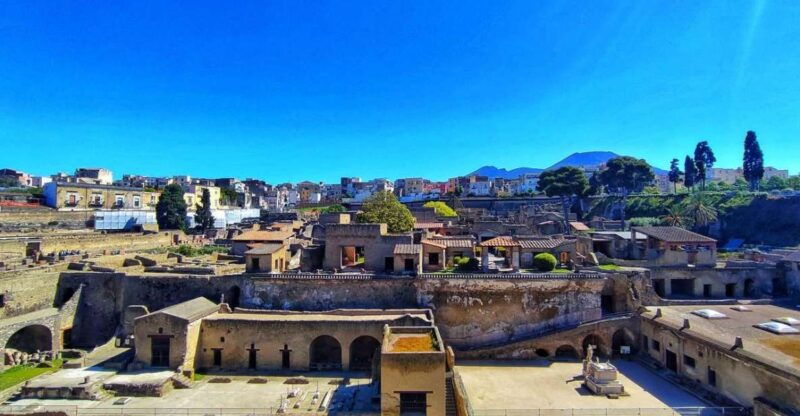 sorrento-pompeii-herculaneum-day-trip-entry-and-lunch
