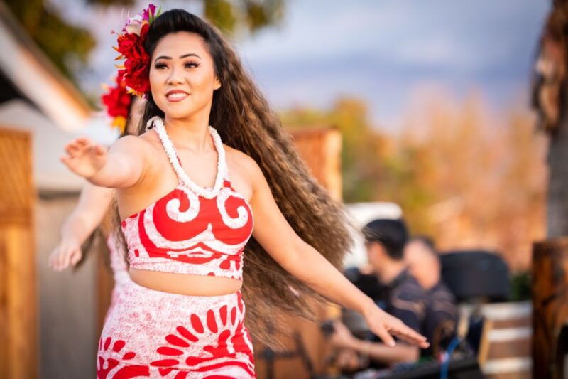 south-maui-gilligans-island-luau-with-dinner-and-drinks