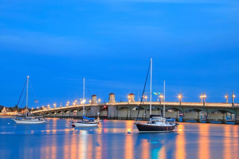st-augustine-nights-of-lights-sunset-sail-with-drinks