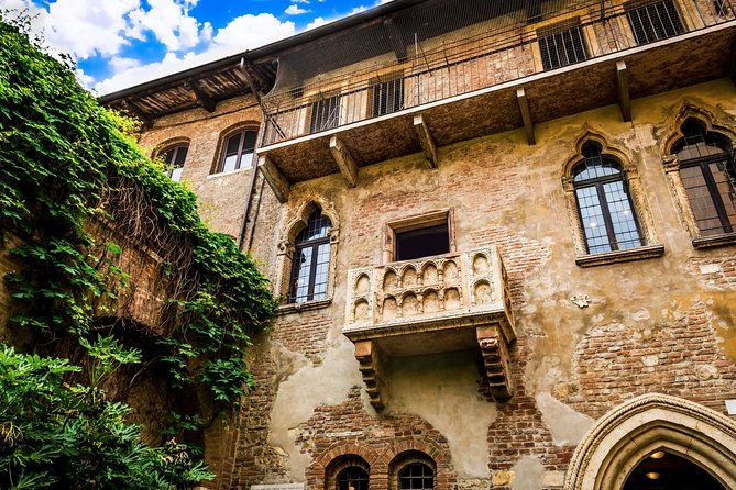 story-of-romeo-and-juliet-walking-tour-in-verona