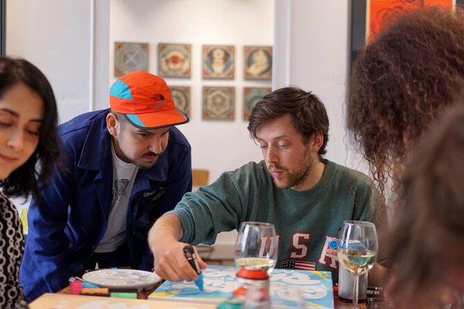 street-art-workshop-on-canvas