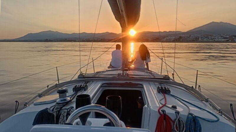 sunset-sailing-in-private-sailboat-puerto-banus-marbella