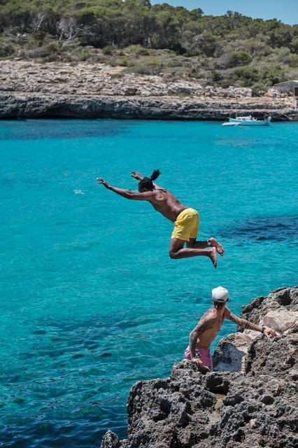 sup-snorkel-experience-beach-cave-of-portal-vells