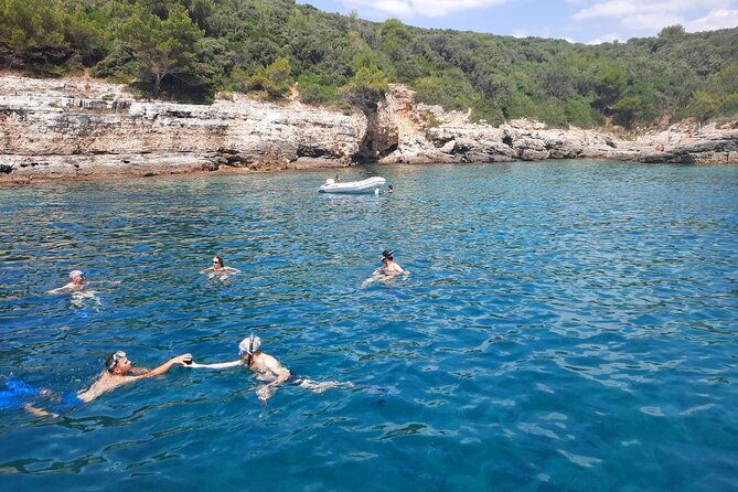 swimming-and-snorkeling-in-fazana