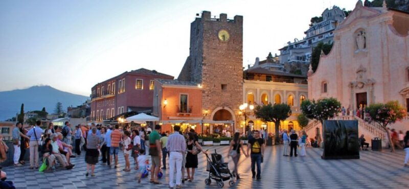 taormina-sunset-walking-tour-aperitif-on-rooftop-terrace
