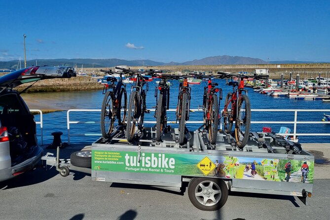 taxi-bikes-transporting-bicycles-and-cyclists-from-santiago-to-porto