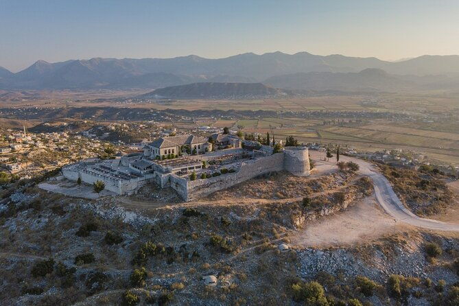 the-blue-eye-and-lekuresi-castle-from-saranda