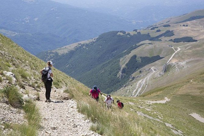 the-glacial-valley-of-lake-pilato-private-tour