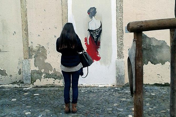 the-lisbon-walk-talk-street-art-tour