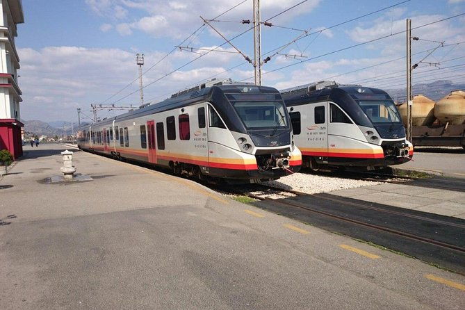 tour-by-train