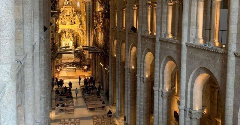 tour-cathedral-of-santiago-with-roofs-portico-de-la-gloria