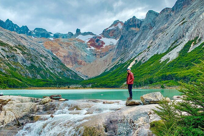 tour-laguna-esmeralda-in-summer-in-ushuaia