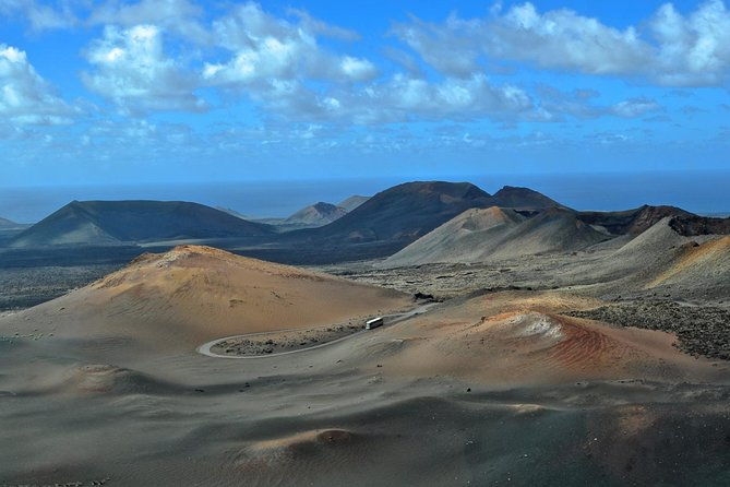 tour-lanzarote-south-with-winery-visit