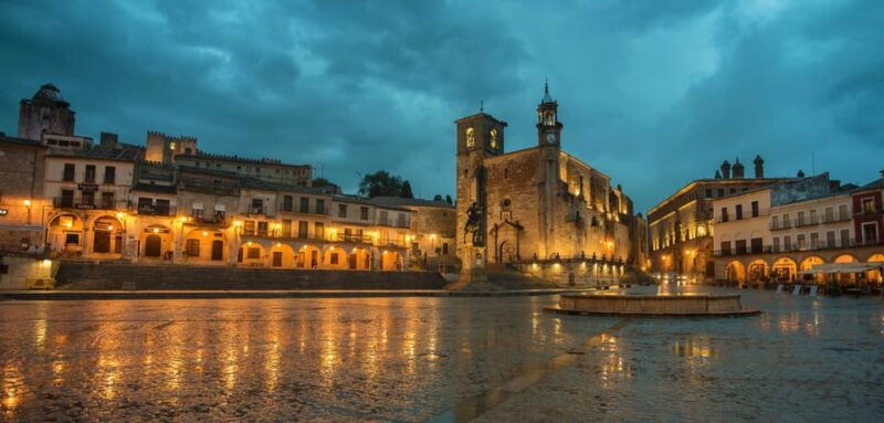 tour-of-trujillo-with-entrances-to-monuments-or-at-sunset