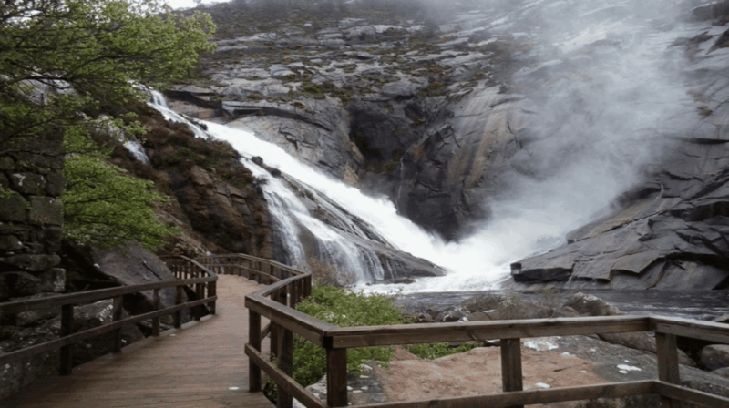 tour-to-finisterre-and-coastal-villages-from-santiago-de-compostela