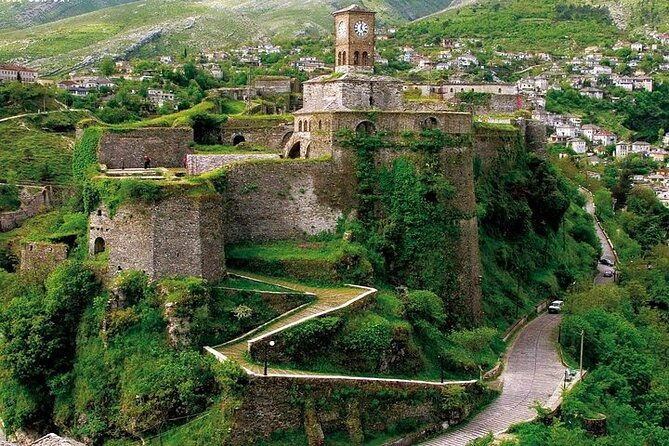 tour-to-gjirokastra-and-lekuresi-castle-from-saranda