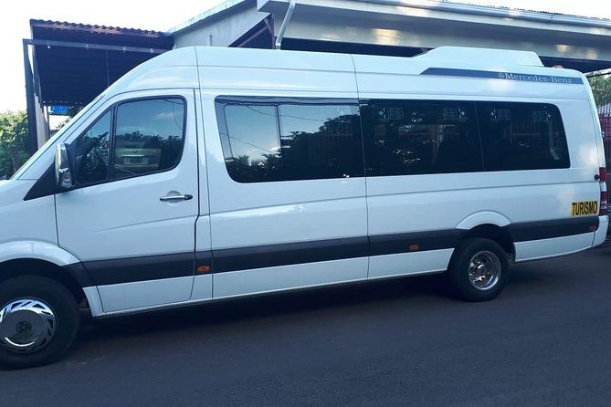 transfer-from-four-seasons-resort-to-liberia-airport-lir
