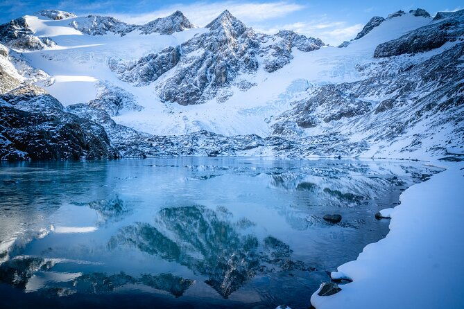 trekking-to-vinciguerra-glacier