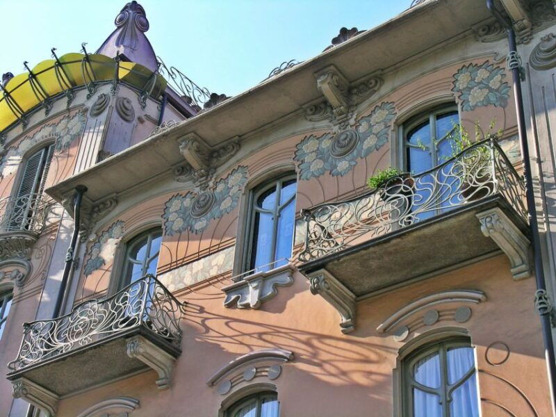 turin-art-nouveau-walking-tour-with-coffee