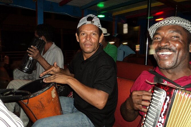 typical-bus-tour-party