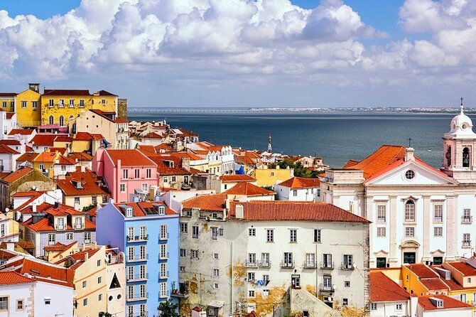 unforgettable-3-hours-lisbon-city-tour-with-tuk-tuk
