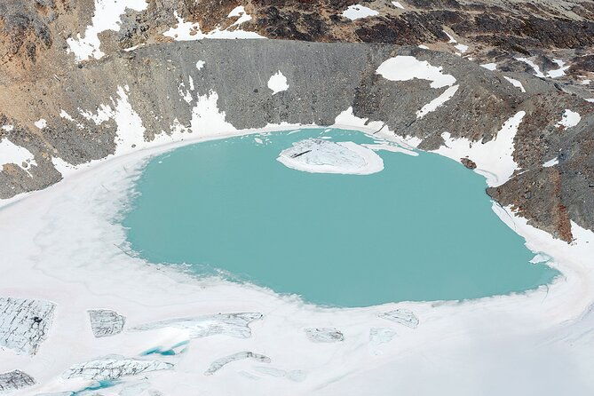 ushuaia-trekking-to-ojo-del-albino-glacier