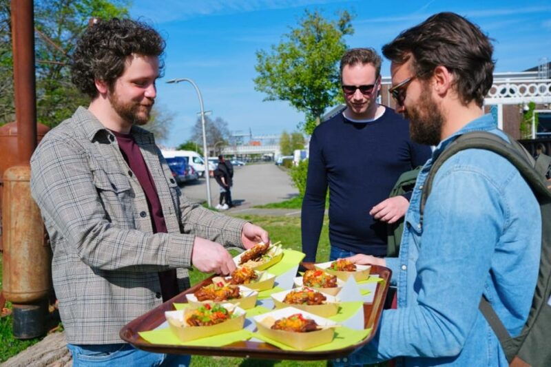 utrecht-vegan-food-bike-tour-with-7-tasting-stops