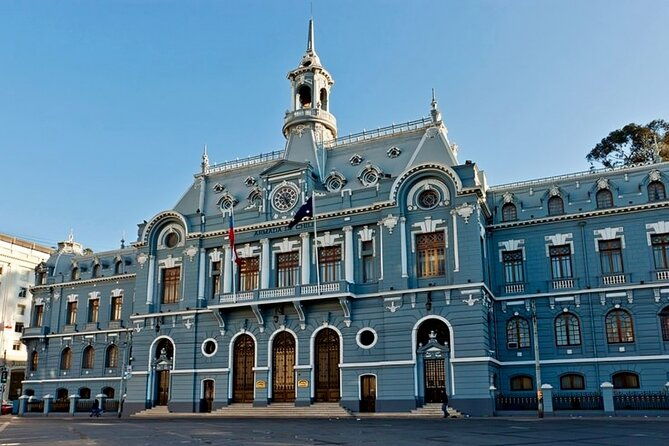valparaiso-highlights-walking-tour-with-a-guide