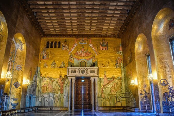 vasa-old-town-city-hall-palace-with-entry-guided-tour