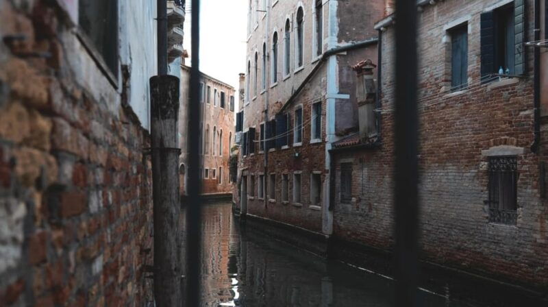 venice-a-private-session-with-a-local-videomaker