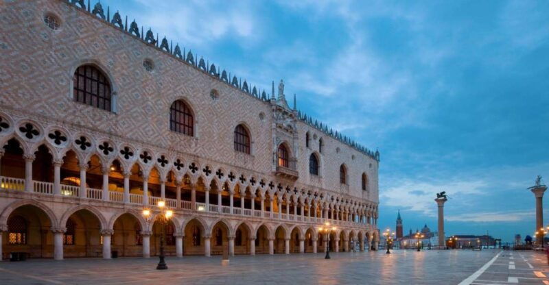 venice-highlights-with-local-private-walking-tour-gondola