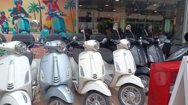 vespa-tour-tenerifeboat-tour-cliffs-of-the-giantsbath-lunch