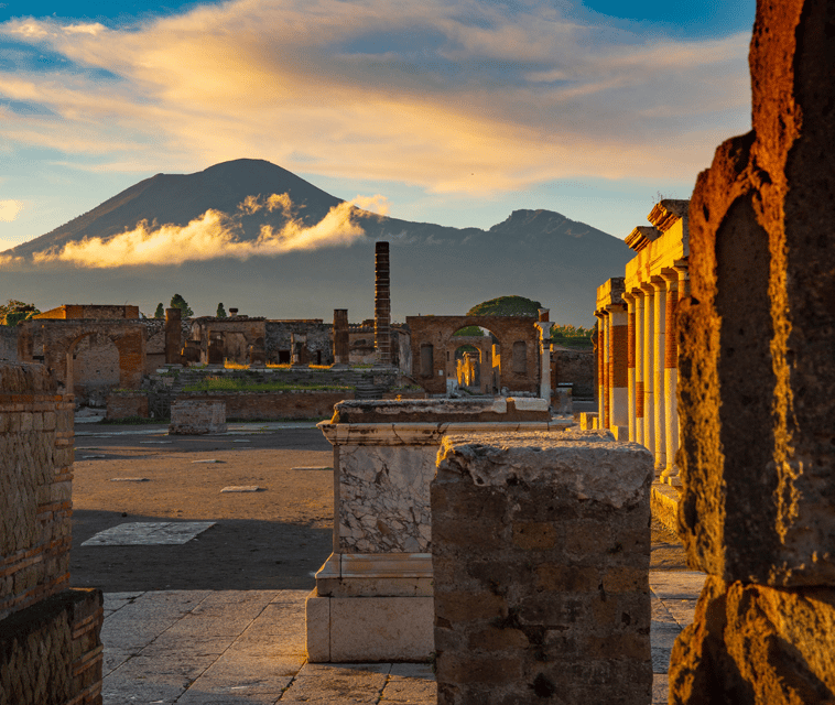 vesuvius-and-pompeii-tour-from-naples-all-included