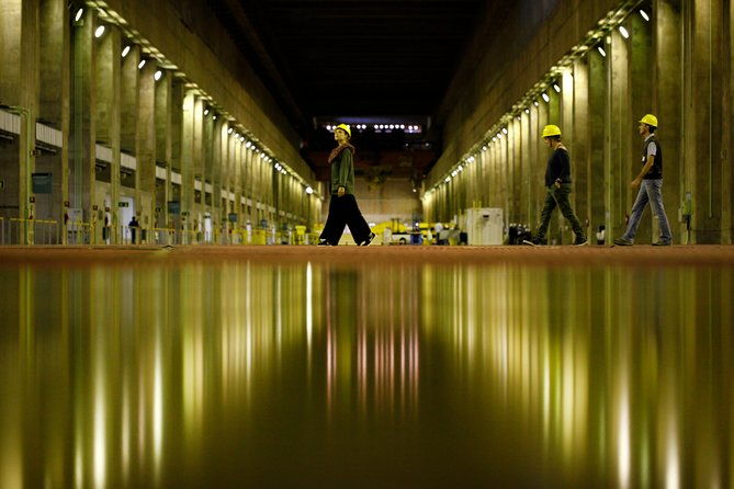 visit-to-itaipu-special-circuit