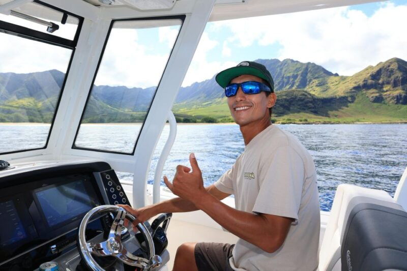 waianae-oahu-swim-with-dolphins-semi-private-boat-tour