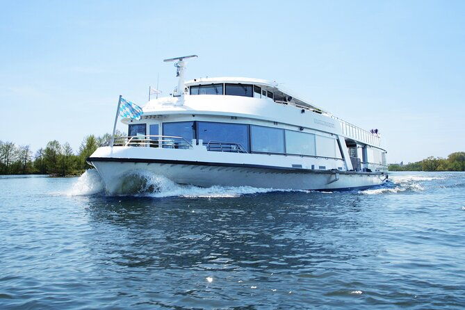 walhalla-tour-by-boat-in-regensburg