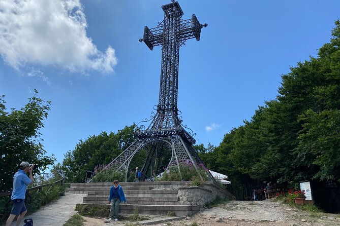 walk-on-the-volcano-slopes