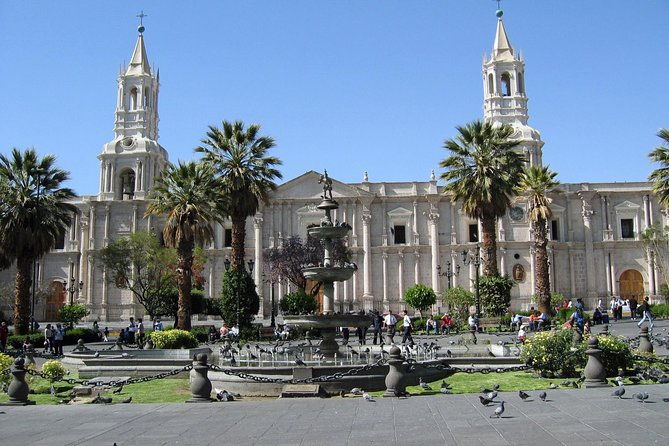 walking-tour-arequipa-including-santa-catalina-monastery