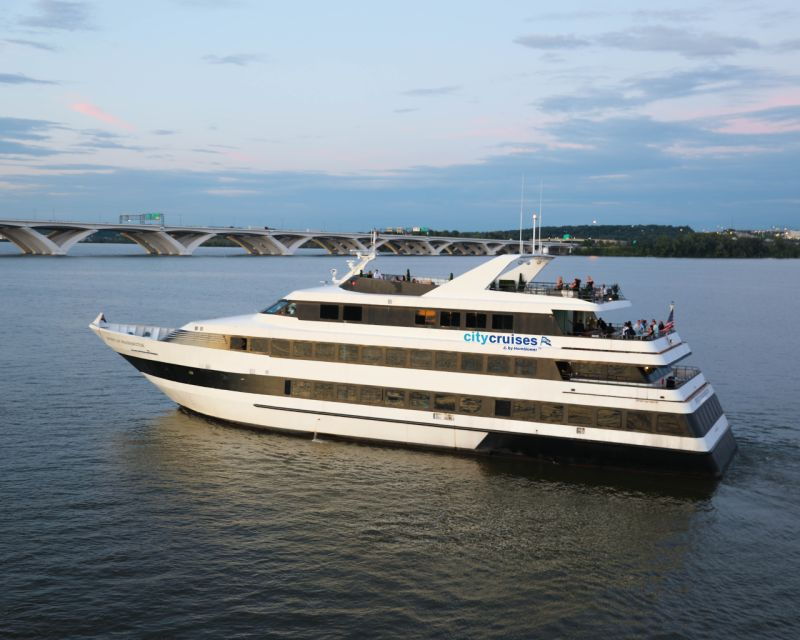 washington-dc-thanksgiving-buffet-lunch-river-cruise