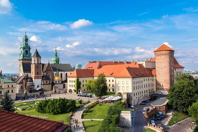 wawel-castle-and-cathedral-with-st-mary-basilica-tour
