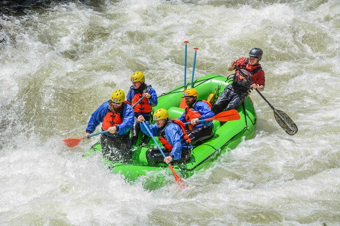 whitewater-rafting-adventure-near-denver